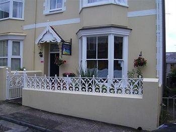 Langdon Villa Guest House Tenby Exterior photo
