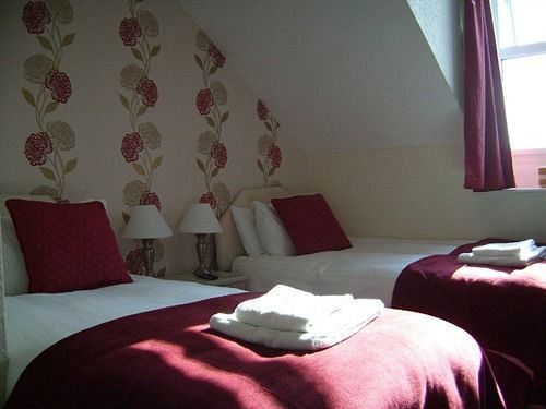 Langdon Villa Guest House Tenby Exterior photo